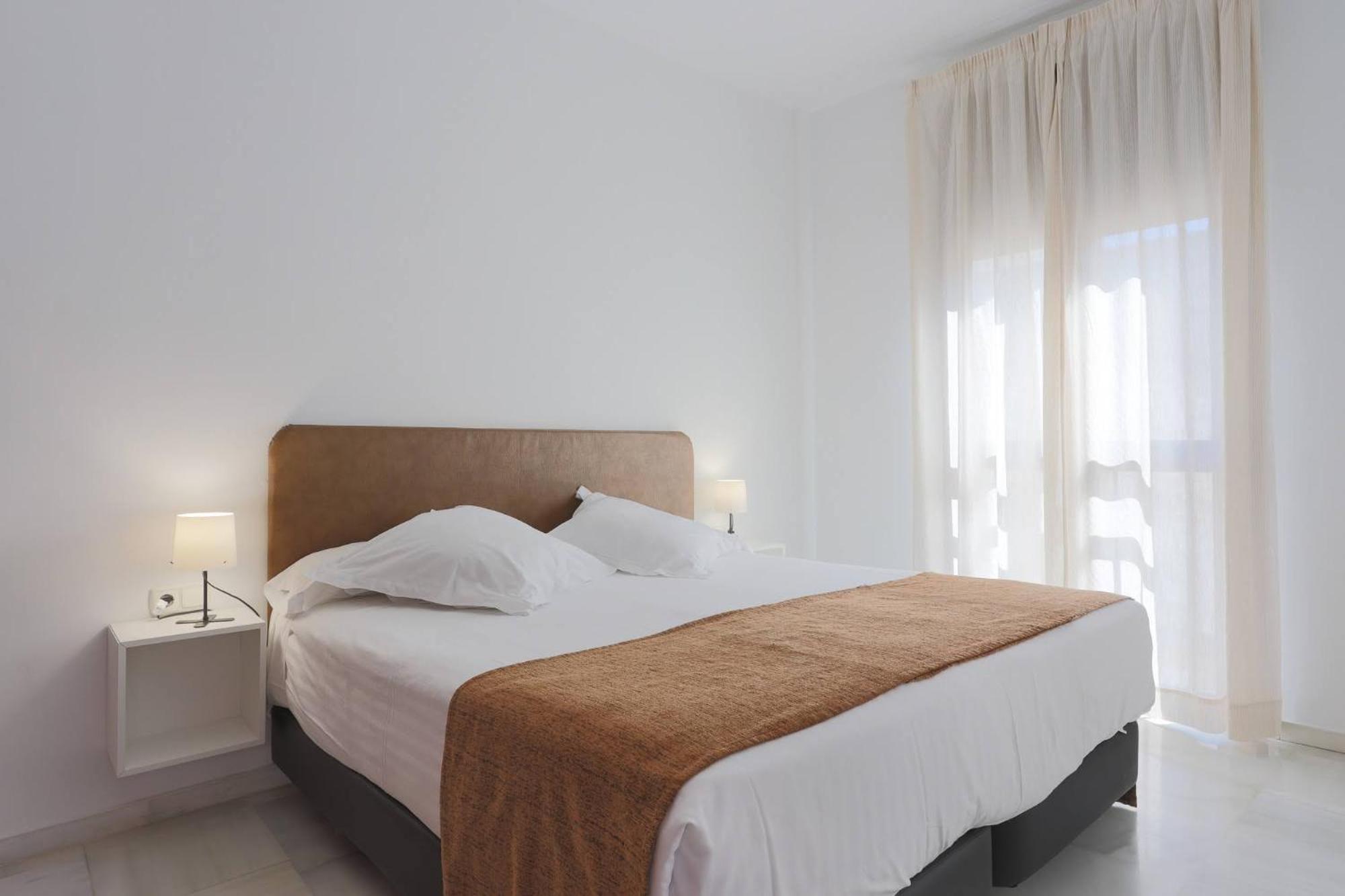Apartamentos Los Cantaros El Puerto de Santa Maria Luaran gambar