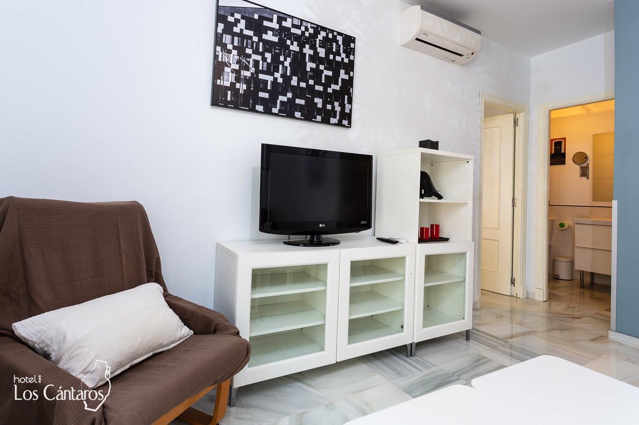Apartamentos Los Cantaros El Puerto de Santa Maria Luaran gambar