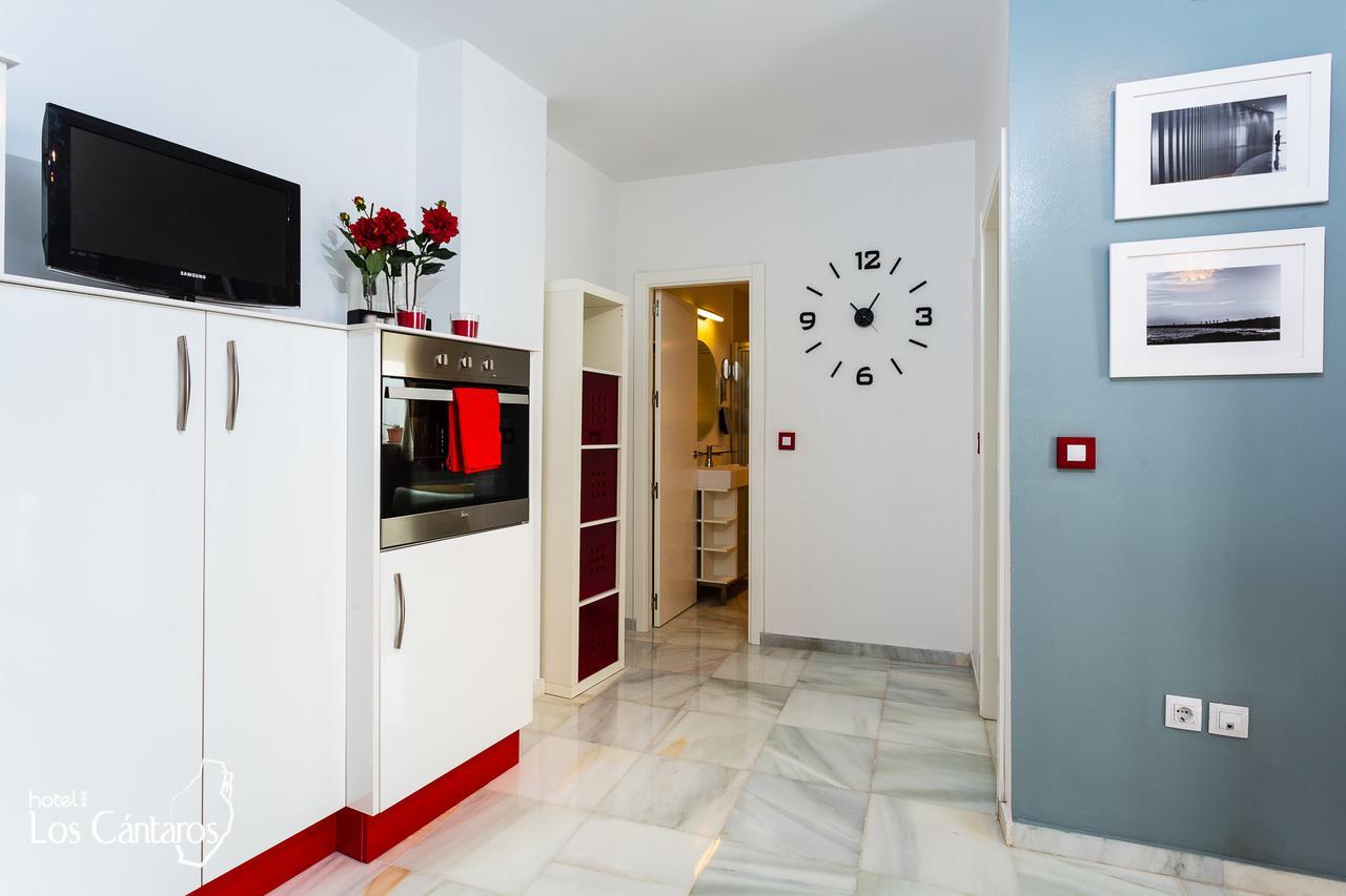 Apartamentos Los Cantaros El Puerto de Santa Maria Luaran gambar