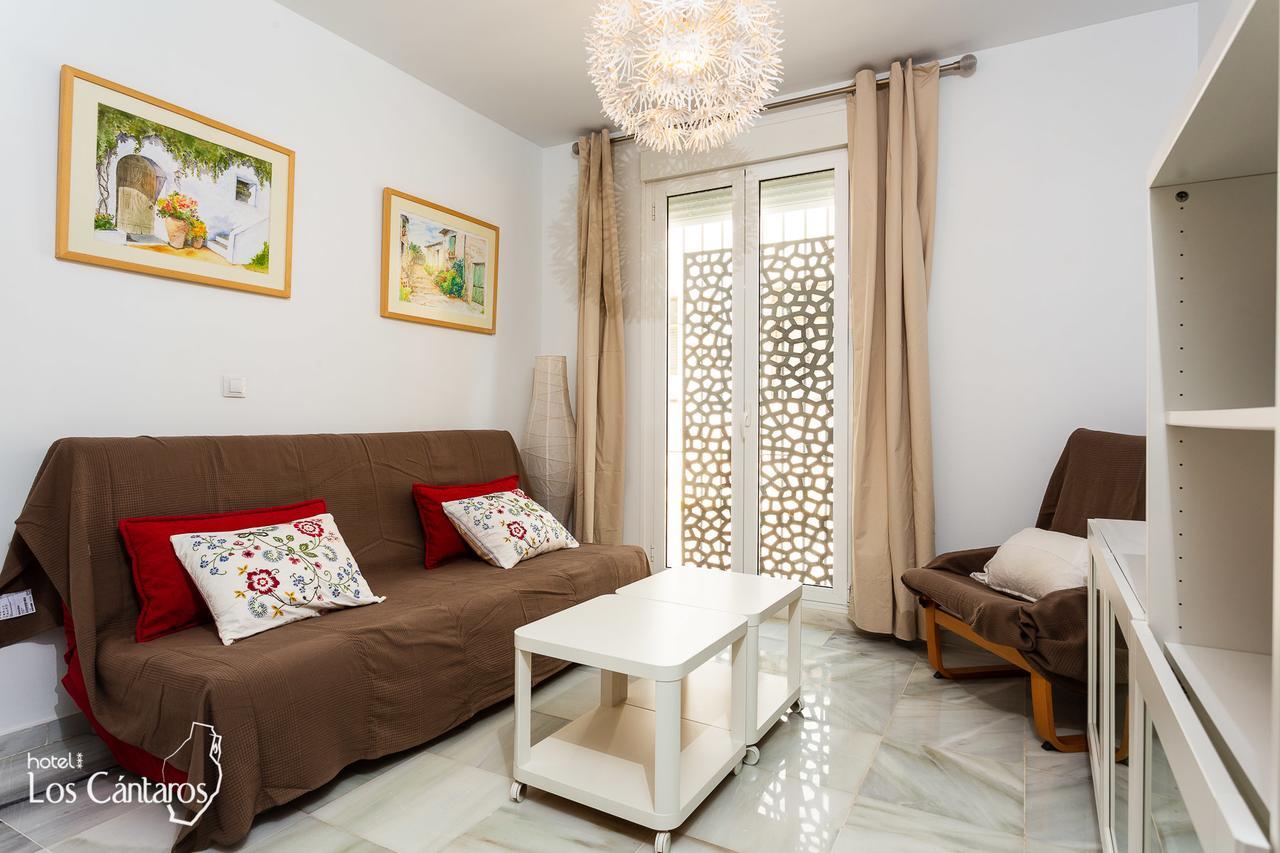 Apartamentos Los Cantaros El Puerto de Santa Maria Luaran gambar