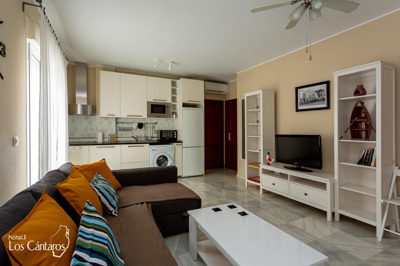 Apartamentos Los Cantaros El Puerto de Santa Maria Luaran gambar